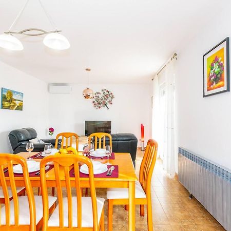 Family House With 2 Apartments - Irma Medulin Ngoại thất bức ảnh