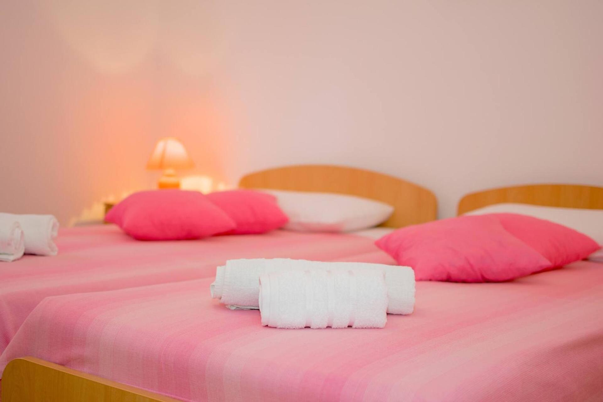 Family House With 2 Apartments - Irma Medulin Ngoại thất bức ảnh